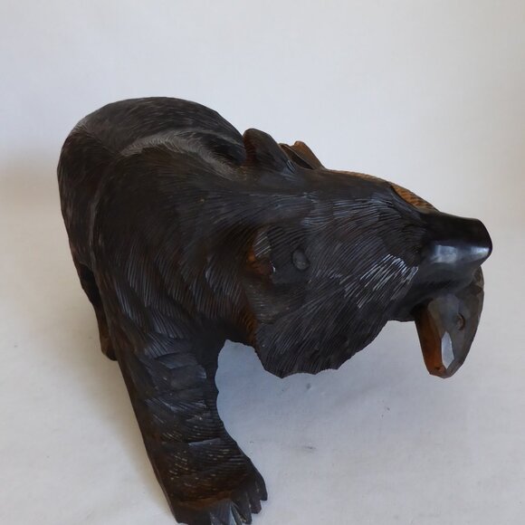 VINTAGE LARGE HOKKAIDO JAPAN JAPANESE AINU HAND CARVED WOOD BEAR WITH SALMON - Picture 4 of 14